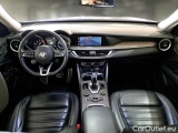  Alfa Romeo   STELVIO ALFA ROMEO / 2017 / 5P / SUV 2.2 TURBO DIESEL 210CV TI AT8 Q4 #3