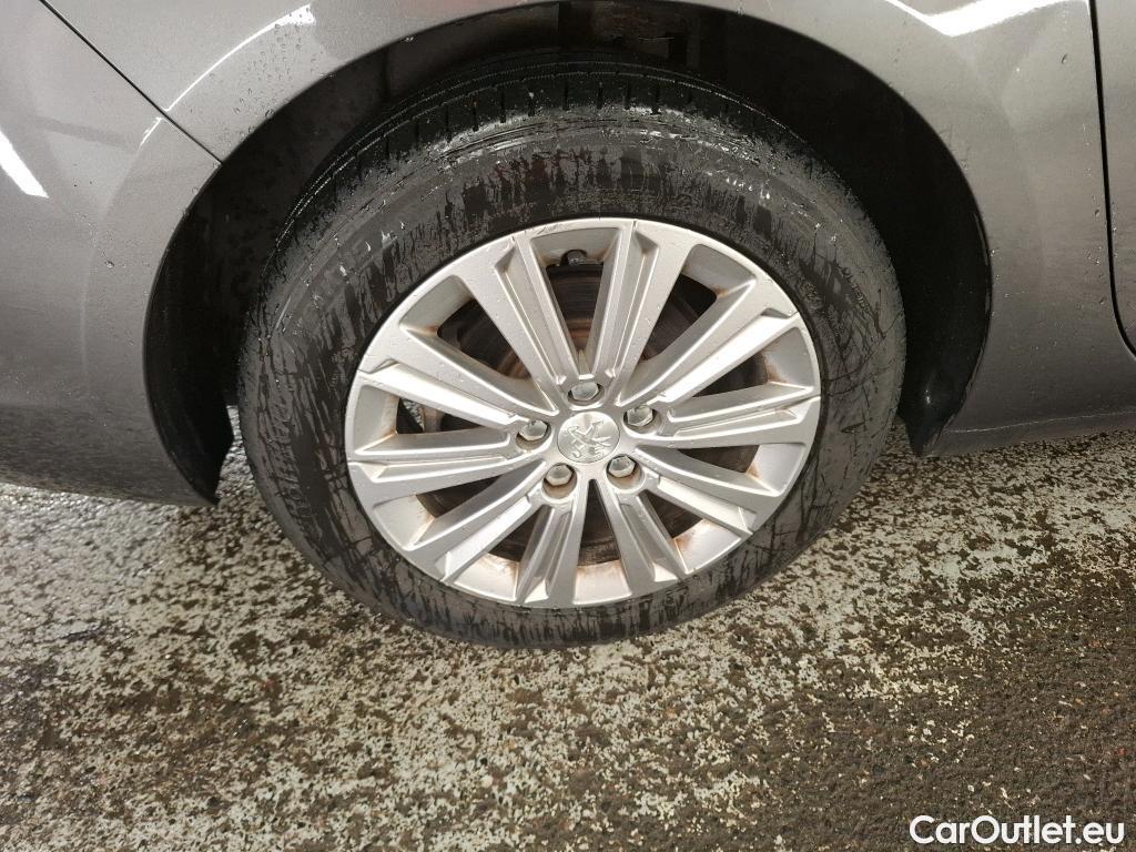  Peugeot  308 PEUGEOT  SW / 2017 / 5P / Break PureTech 110 S&S SW ALLURE #16
