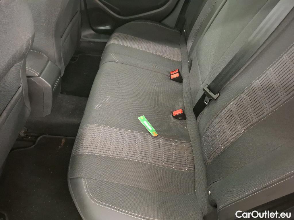  Peugeot  308 PEUGEOT  SW / 2017 / 5P / Break PureTech 110 S&S SW ALLURE #29