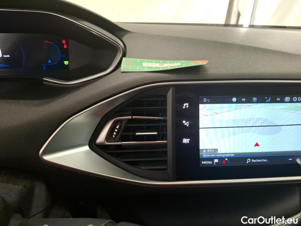  Peugeot  308 PEUGEOT  SW / 2017 / 5P / Break PureTech 110 S&S SW ALLURE #9