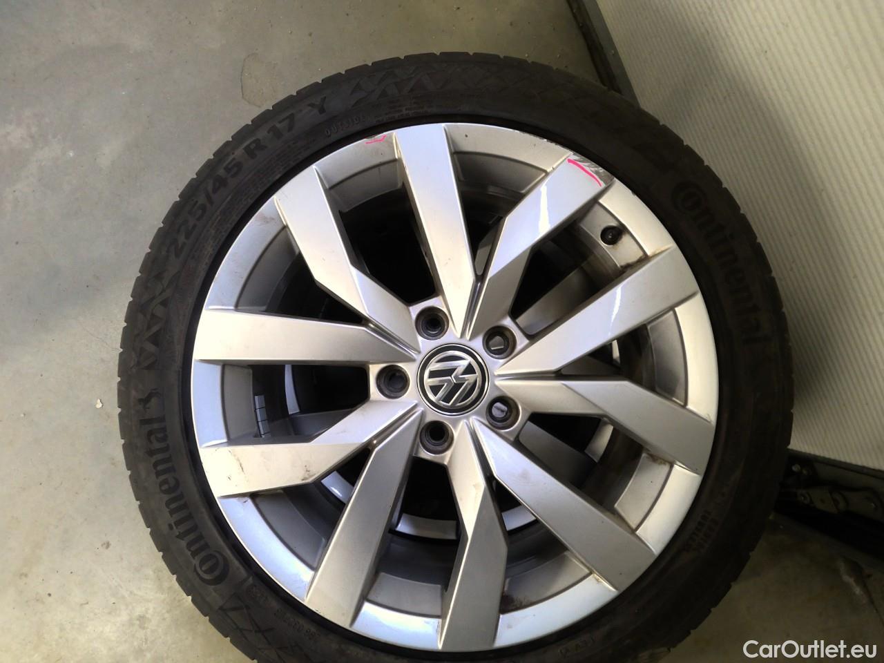  Volkswagen  Golf  Sp.Combi TSI 150 GT Aut. #3