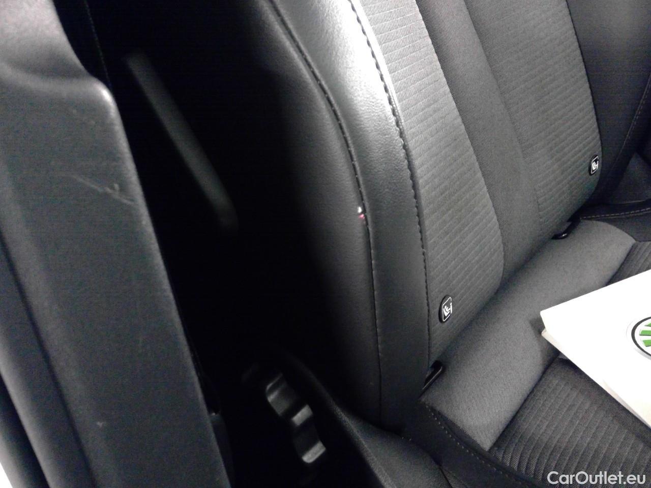  Skoda  ENYAQ  iV80 5d #23