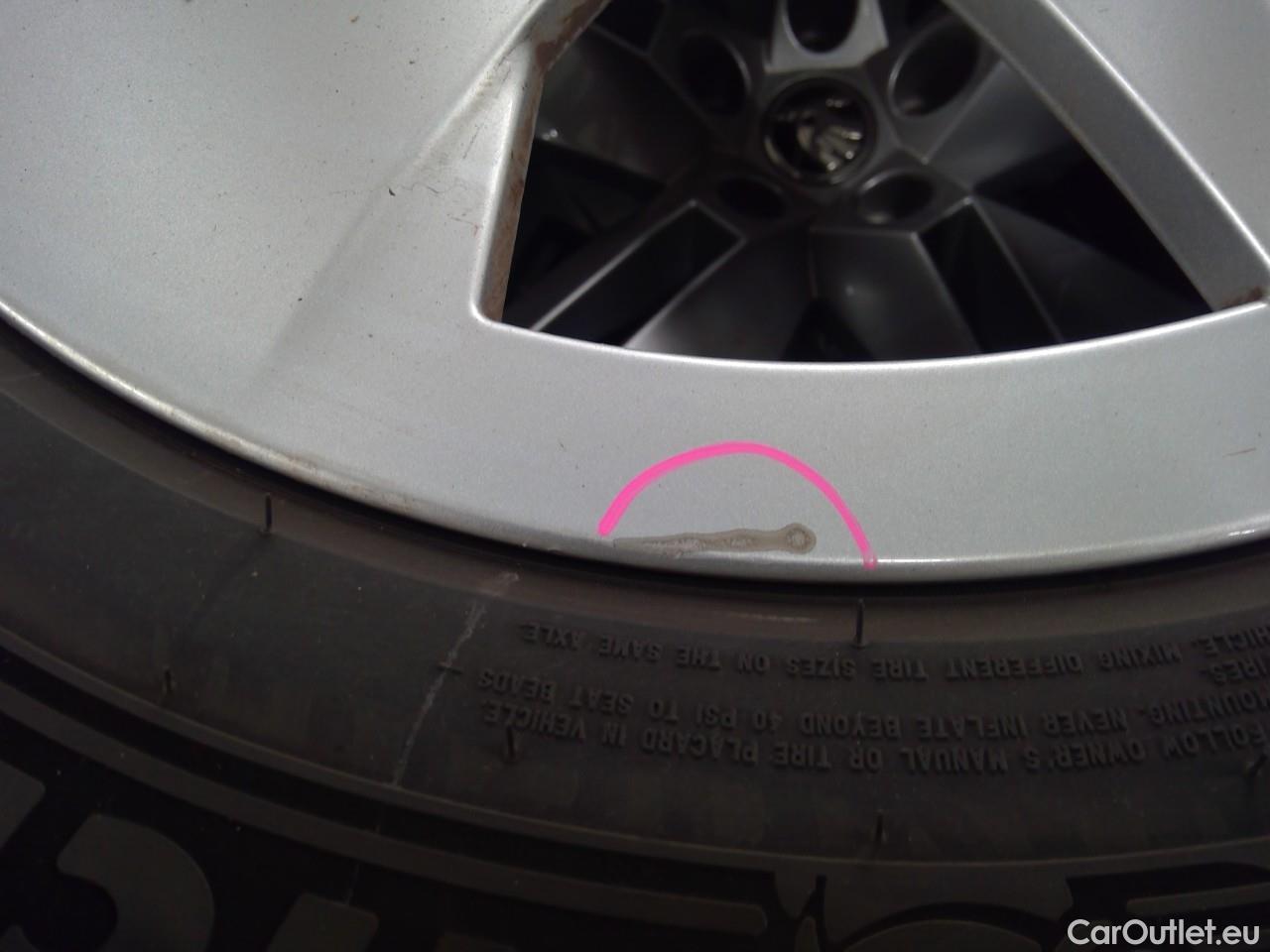  Skoda  ENYAQ  iV80 5d #30