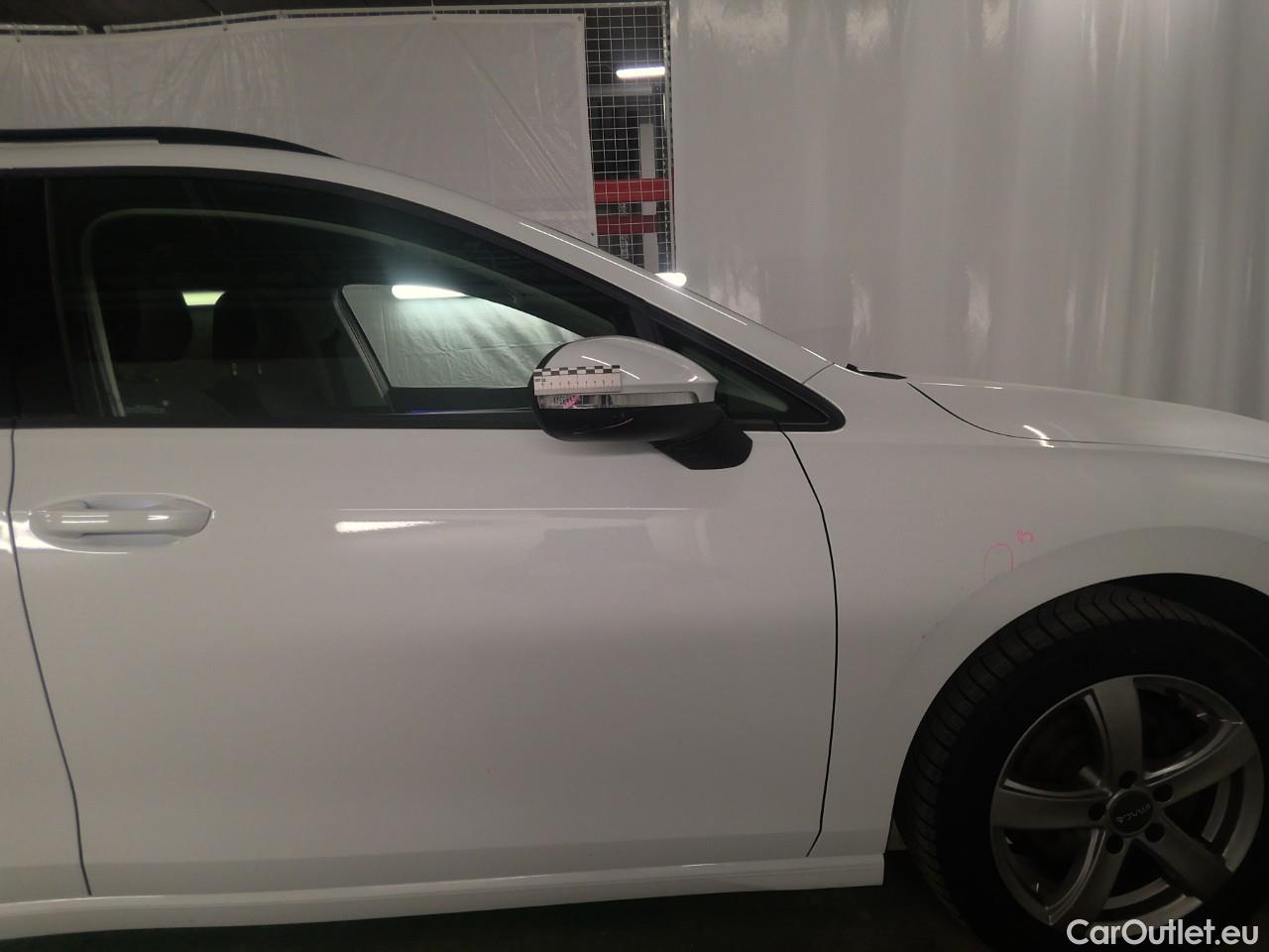  Volkswagen  Golf  SC 1.5 eTSI 131 Aut #6