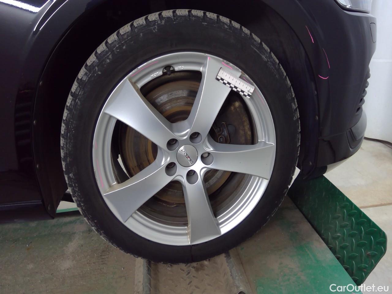  Volvo  V60  T6 TE AWD Momentum Ed.Aut. #27