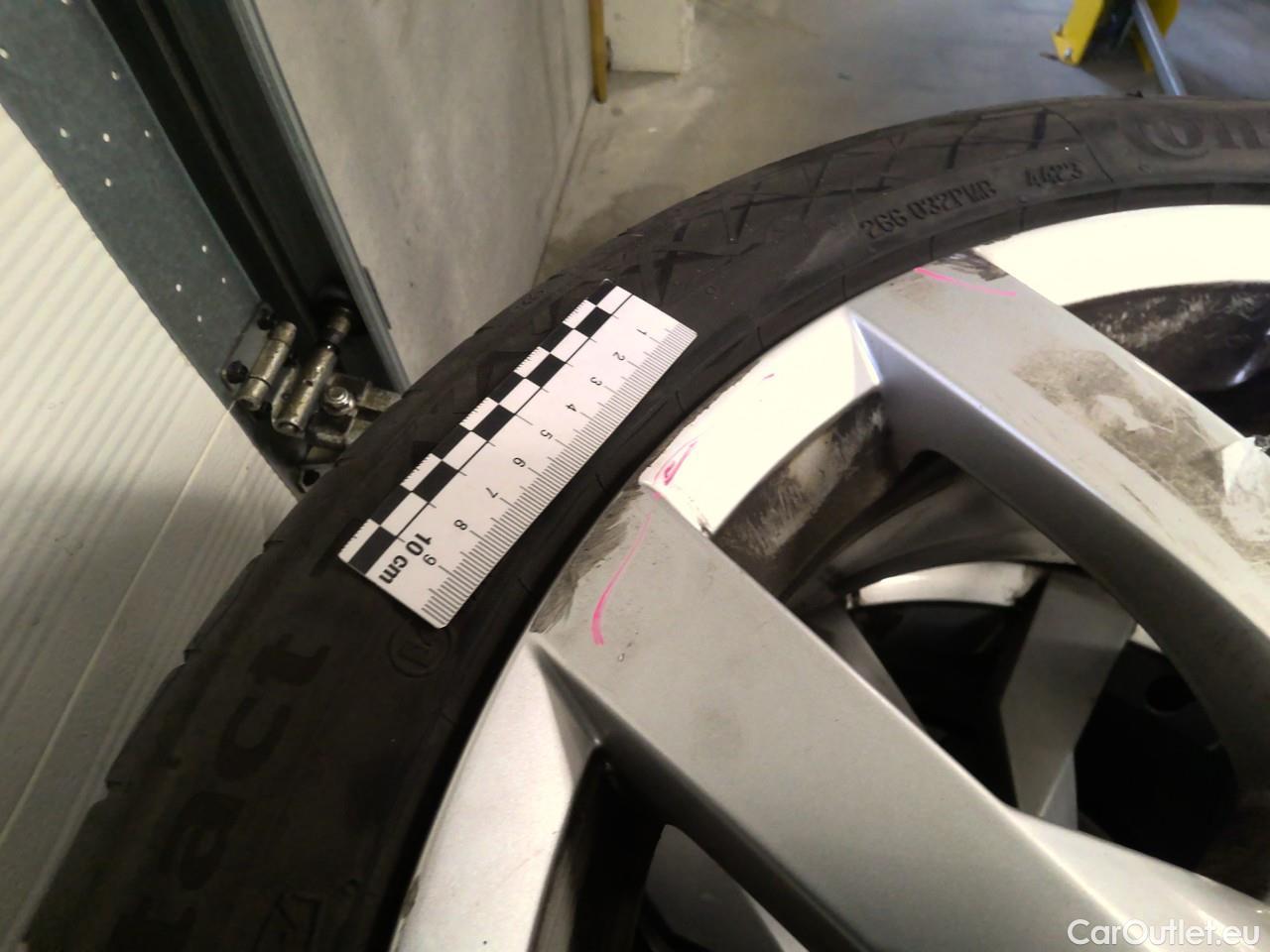  Volkswagen  Golf  Sp.Combi TSI 150 GT Aut. #2