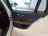  Volvo  V60 VOLVO  / 2019 / 5P / STATION WAGON T6 PLUG-IN AWD AUTOM.INSCR.EXPR. #89