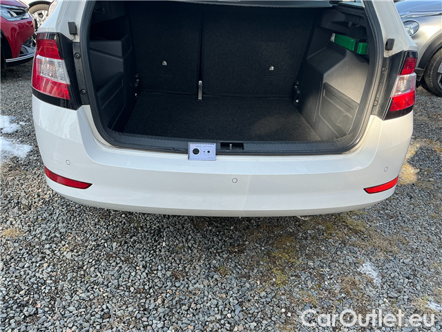  Skoda  Fabia Com.1.0TSI 70 Ambition 5d #1