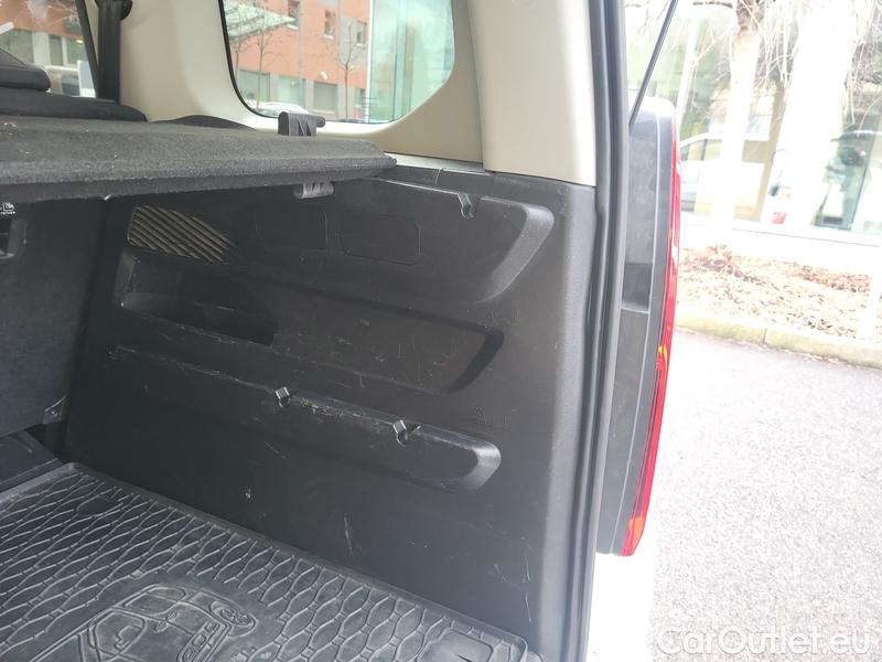  Opel  Combo  Life (E)  (2018) Com.L.1.5D 96 Elegance Plus 5d #8