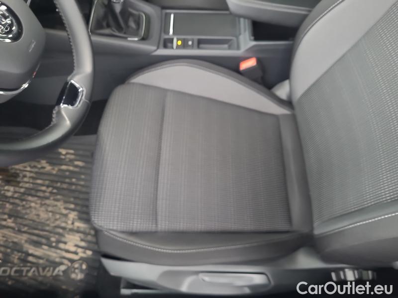  Skoda  Octavia  Combi (NX3)(2020) Oct.Combi 2.0TDI 85 Ambition #12