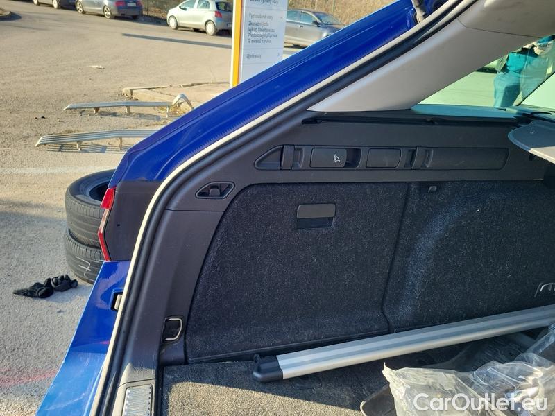  Skoda  Superb  Combi (3T5)(2010) Sup.C.FL2.0TDI 110 Style AT #13