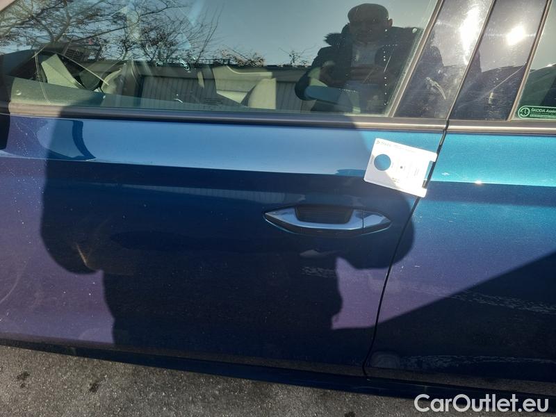  Skoda  Octavia  Combi (NX3)(2020) Oct.Combi 2.0TDI 110 Style AT #2