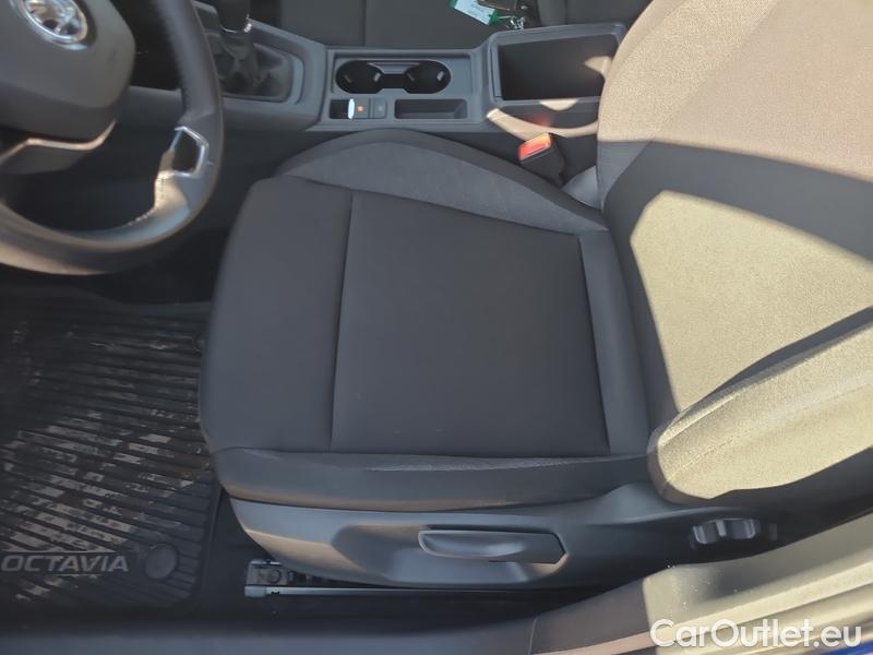  Skoda  Octavia  Lim. (NX3)(2020)  1.0TSI 81 Active #7