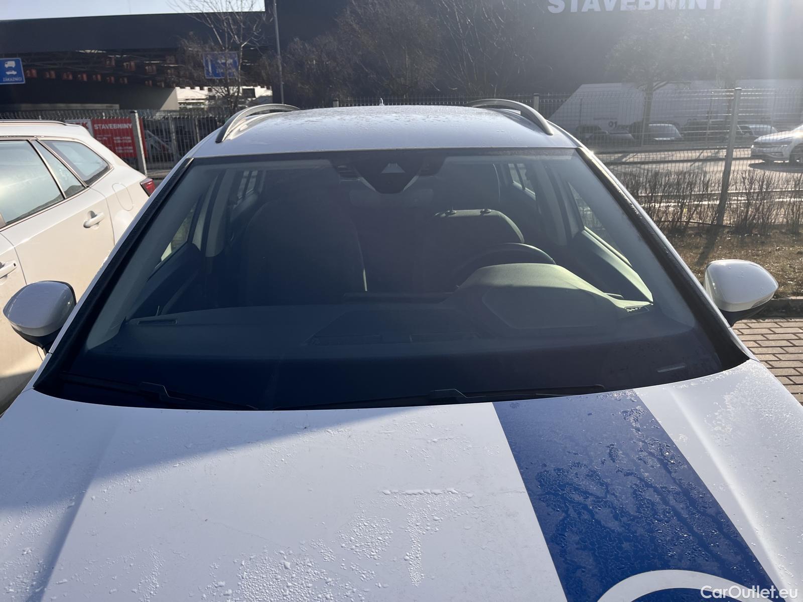  Volkswagen  Golf  VIII Lim (DA1) (2024) Var.1.0TSI 81 Life 5d #1