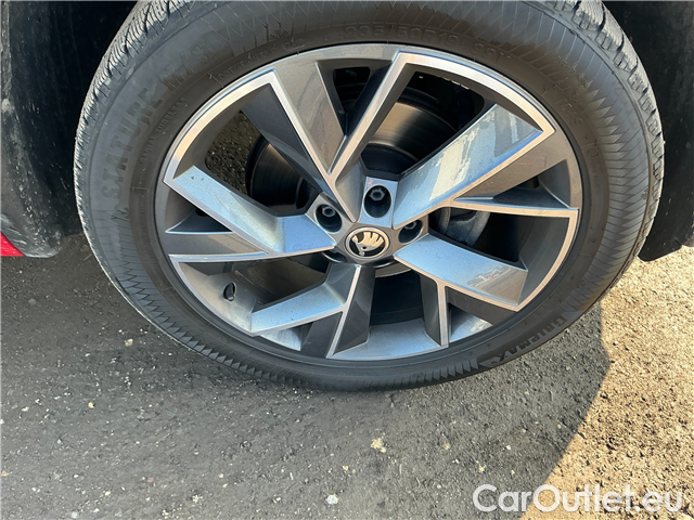  Skoda  Kodiaq  1.5TSI 110 Sportline AT #3