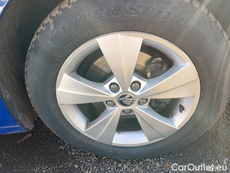  Skoda  Octavia  Lim. (NX3)(2020)  1.0TSI 81 Active #5