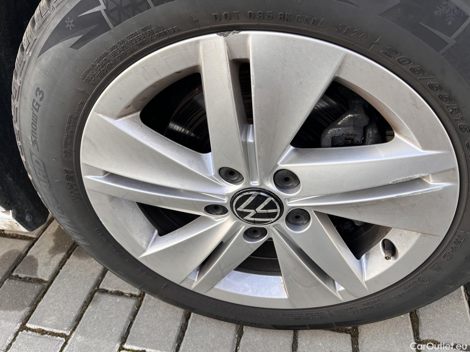  Volkswagen  Golf  VIII Lim (DA1) (2024) Var.1.0TSI 81 Life 5d #15