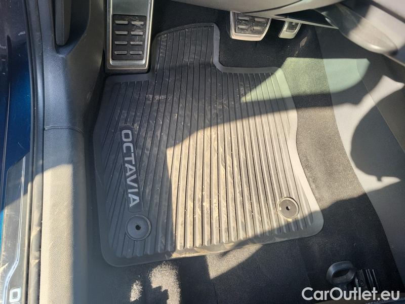  Skoda  Octavia  Combi (NX3)(2020) Oct.Combi 2.0TDI 110 Style AT #3