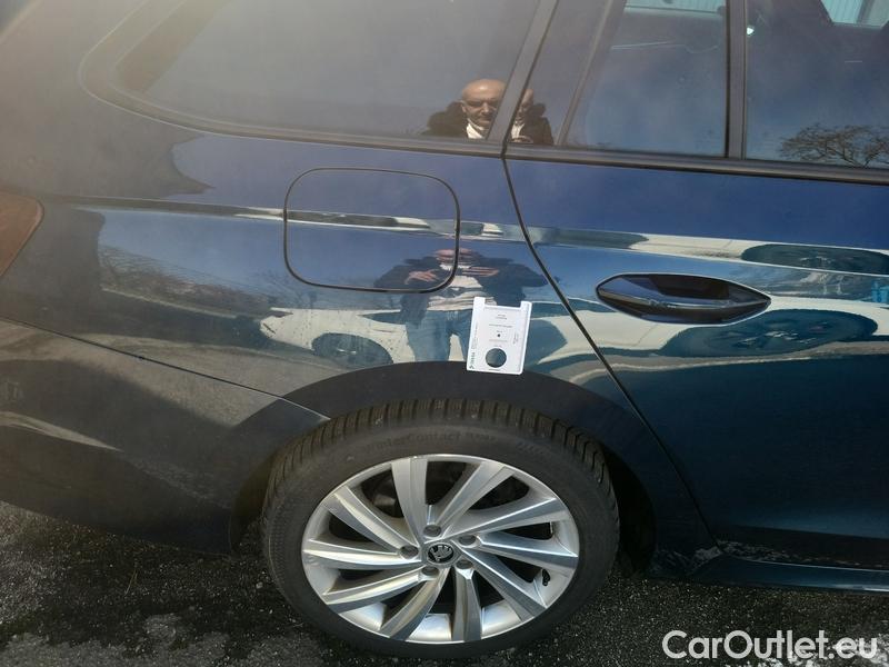  Skoda  Octavia  Combi (NX3)(2020) Oct.Combi 2.0TDI 110 Style AT #11