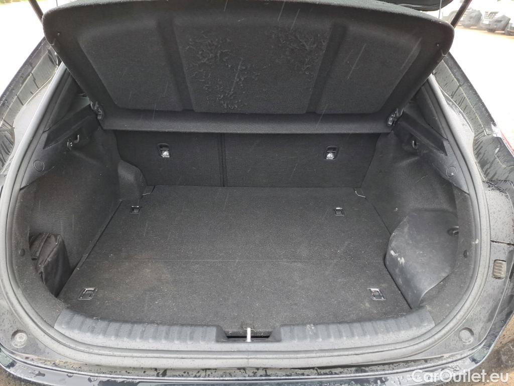  KIA  XCeed KIA  / 2019 / 5P / Crossover 1.6 GDI ISG ISG PHEV ACTIVE BUS DCT6 #1