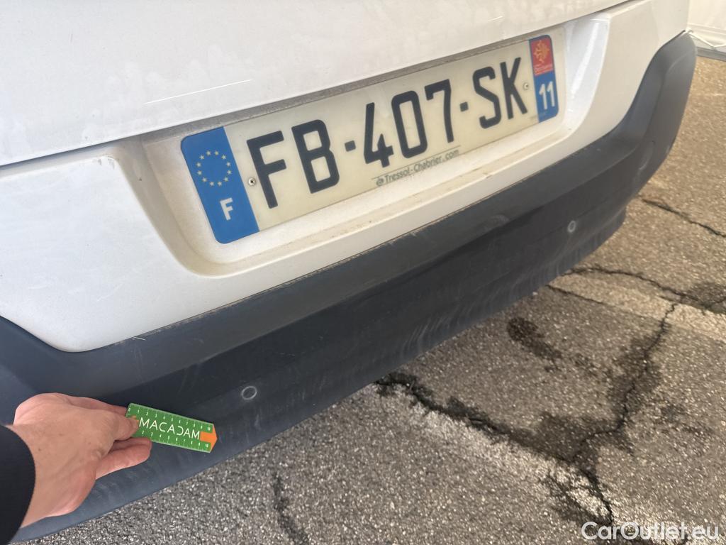  Citroen  C3  Société Feel Nav 1.2 PureTech 80CV BVM5 E6 #8