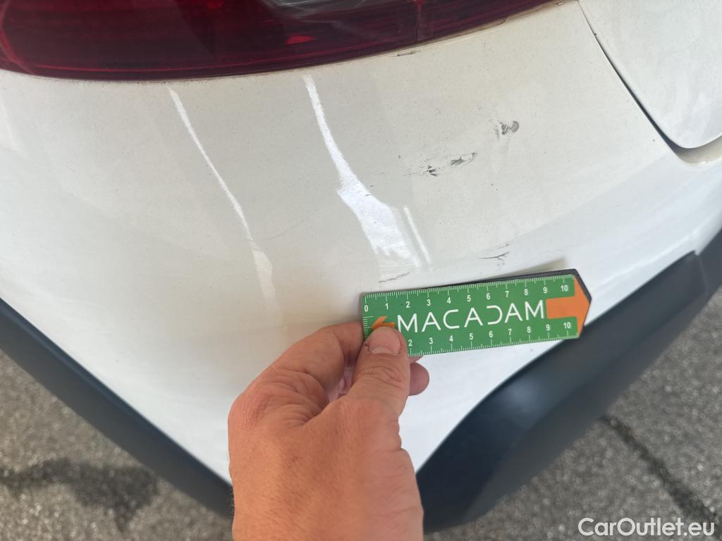  Citroen  C3  Société Feel Nav 1.2 PureTech 80CV BVM5 E6 #17