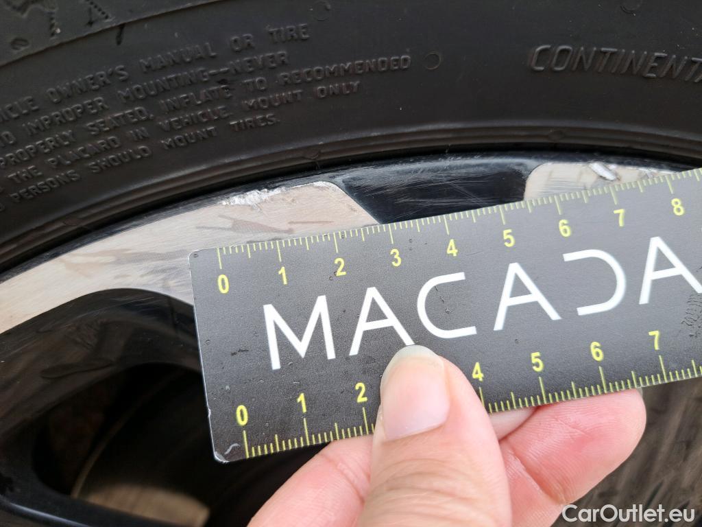  KIA  XCeed KIA  / 2019 / 5P / Crossover 1.6 GDI ISG ISG PHEV ACTIVE BUS DCT6 #6