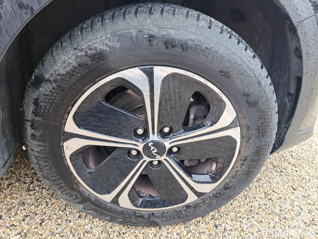  KIA  XCeed KIA  / 2019 / 5P / Crossover 1.6 GDI ISG ISG PHEV ACTIVE BUS DCT6 #4