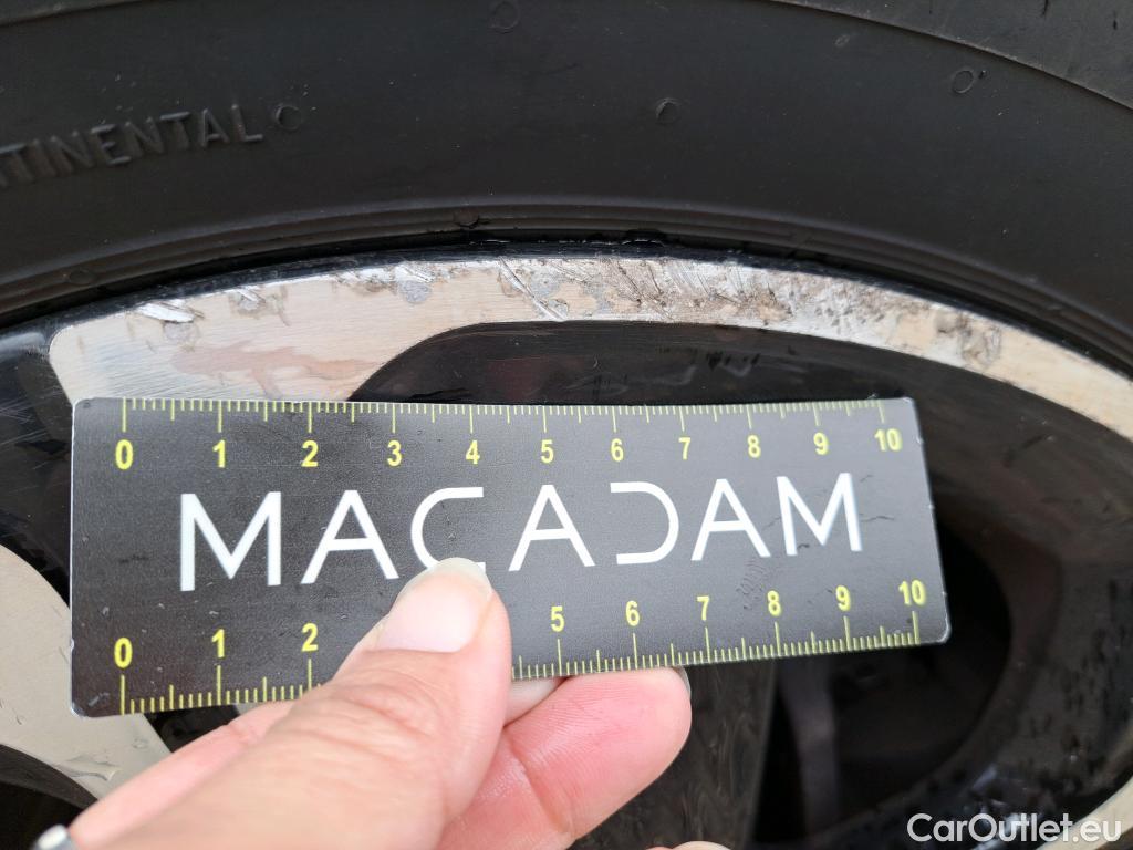  KIA  XCeed KIA  / 2019 / 5P / Crossover 1.6 GDI ISG ISG PHEV ACTIVE BUS DCT6 #5