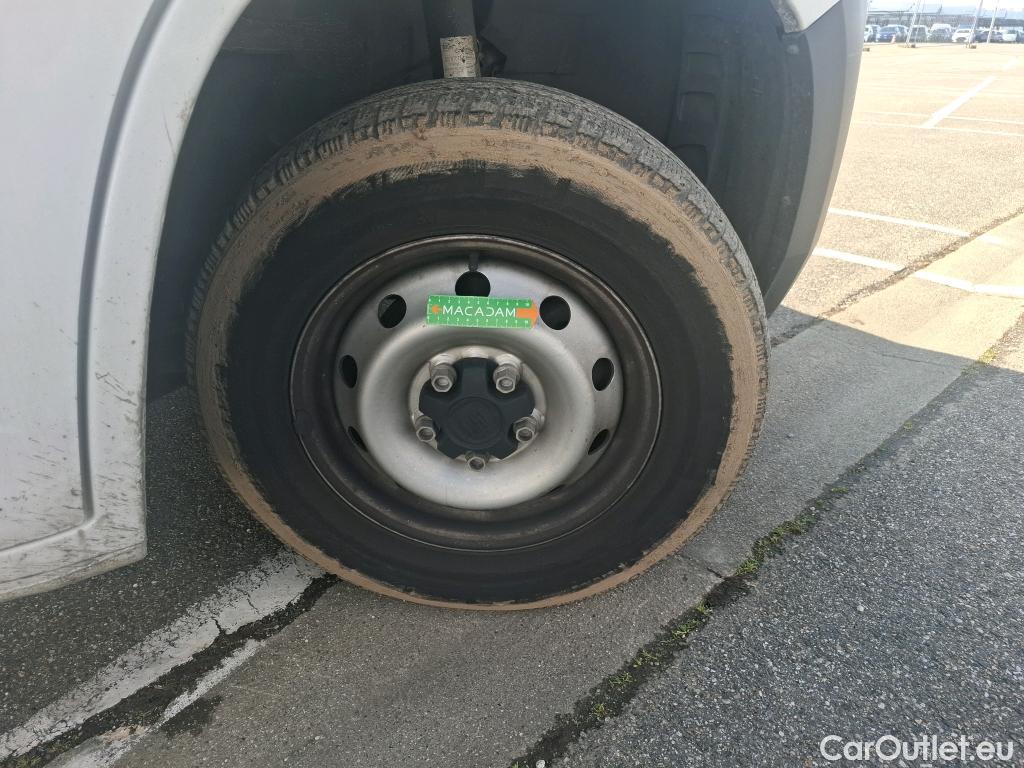  Fiat  Ducato FIAT  / 2014 / 4P / Fourgon tôlé 3.0 M H2 2.3 Multijet 120 Pack Pro Nav #31