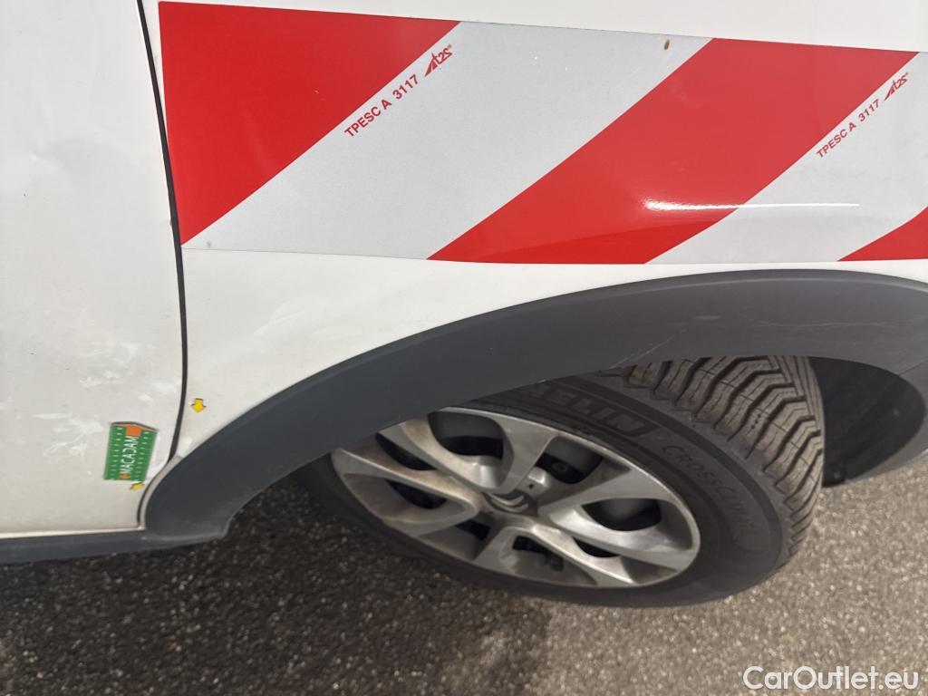  Citroen  C3  Société Feel Nav 1.2 PureTech 80CV BVM5 E6 #5