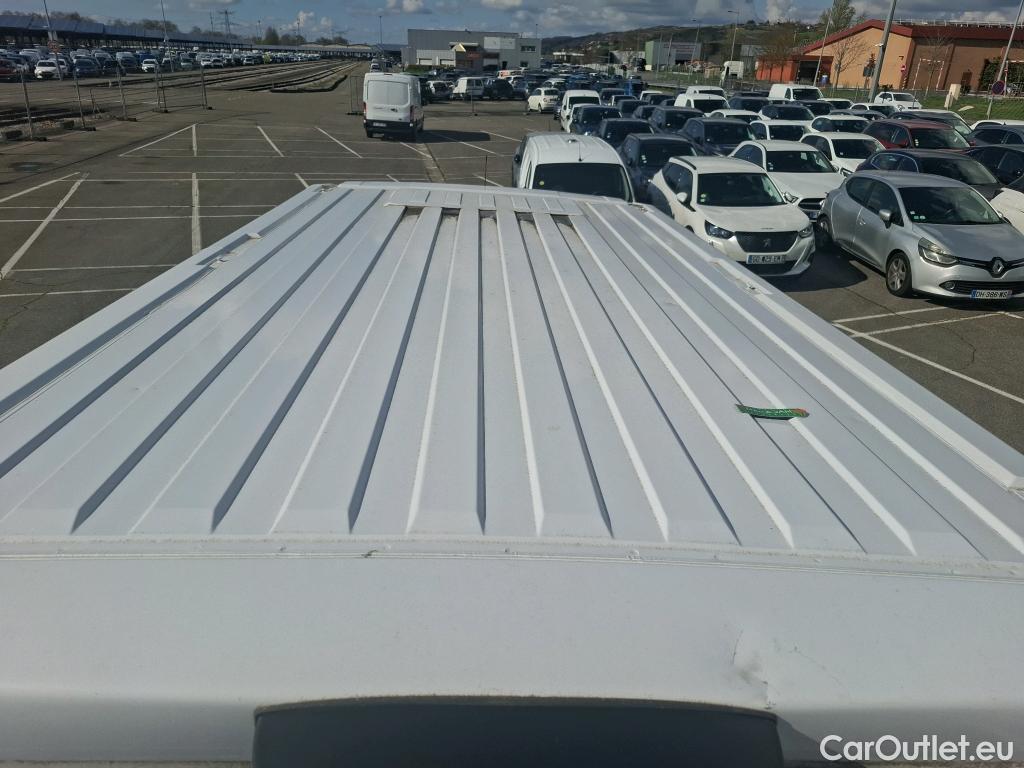  Fiat  Ducato FIAT  / 2014 / 4P / Fourgon tôlé 3.0 M H2 2.3 Multijet 120 Pack Pro Nav #40