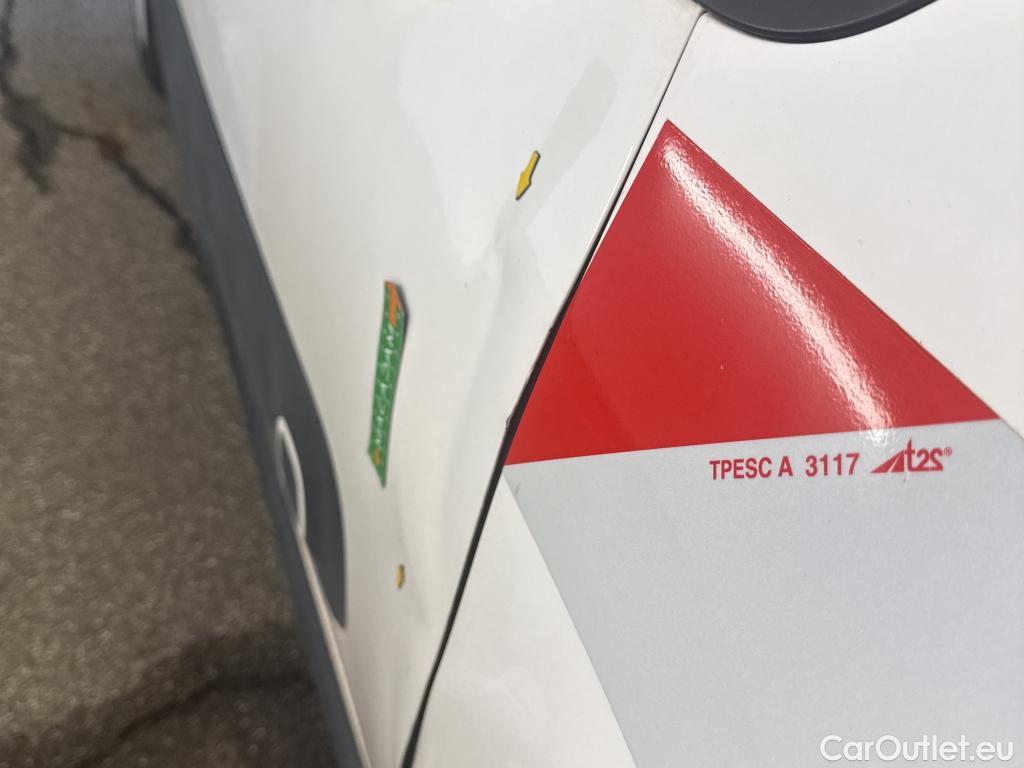  Citroen  C3  Société Feel Nav 1.2 PureTech 80CV BVM5 E6 #2