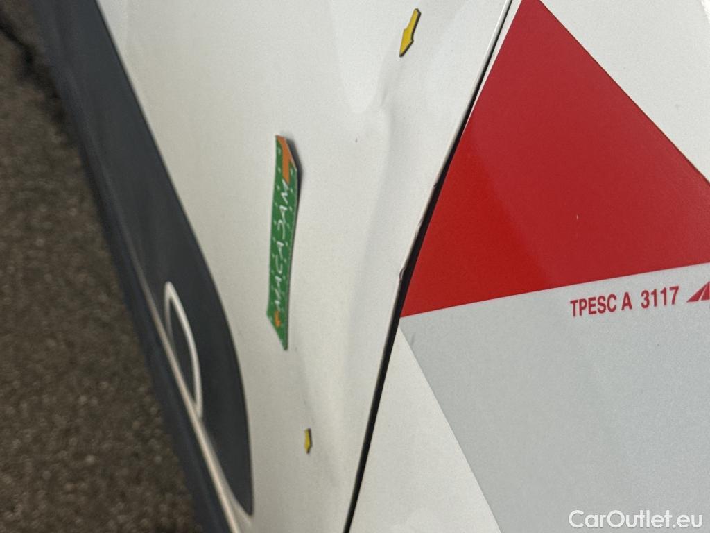  Citroen  C3  Société Feel Nav 1.2 PureTech 80CV BVM5 E6 #3