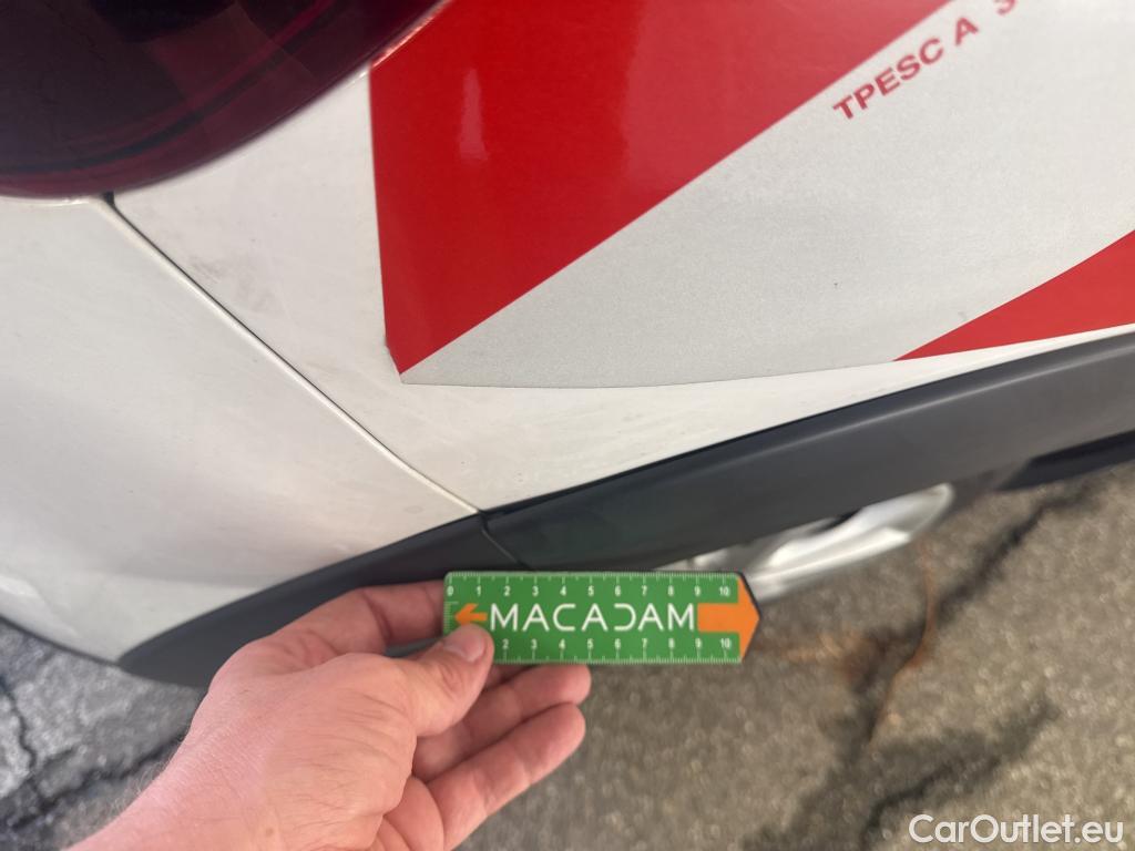  Citroen  C3  Société Feel Nav 1.2 PureTech 80CV BVM5 E6 #46