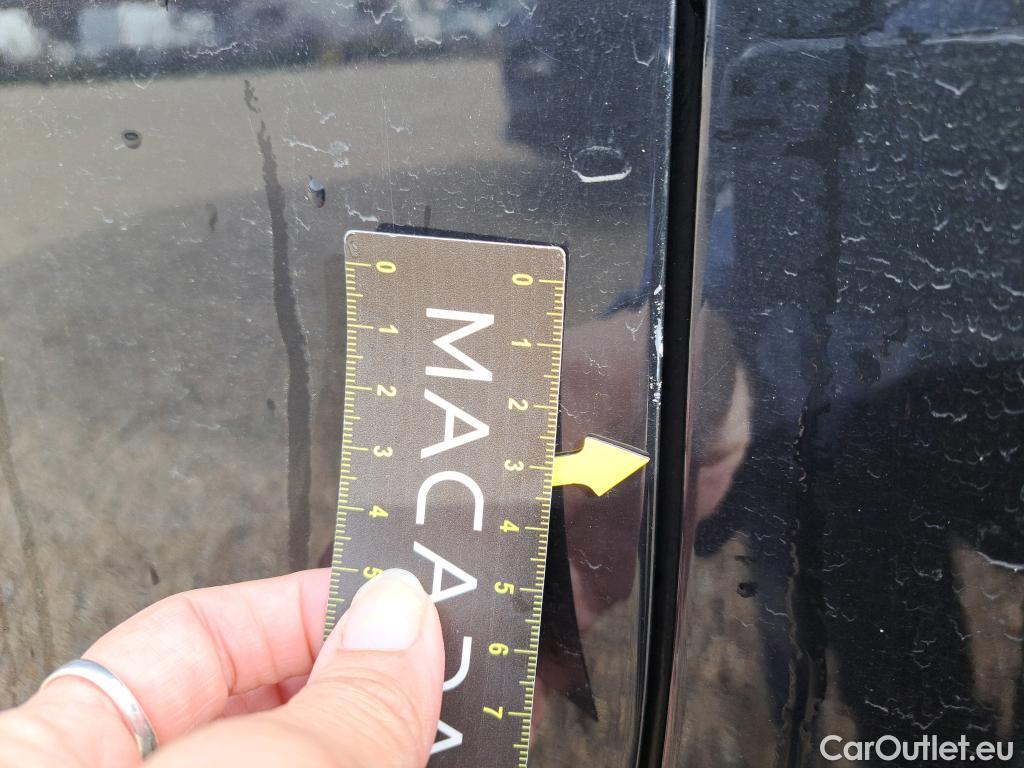  KIA  XCeed KIA  / 2019 / 5P / Crossover 1.6 GDI ISG ISG PHEV ACTIVE BUS DCT6 #13