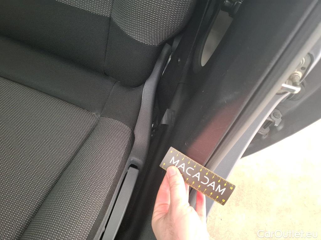  Citroen  C3  Feel Pack 1.2 PureTech 80CV BVM5 E6d #19