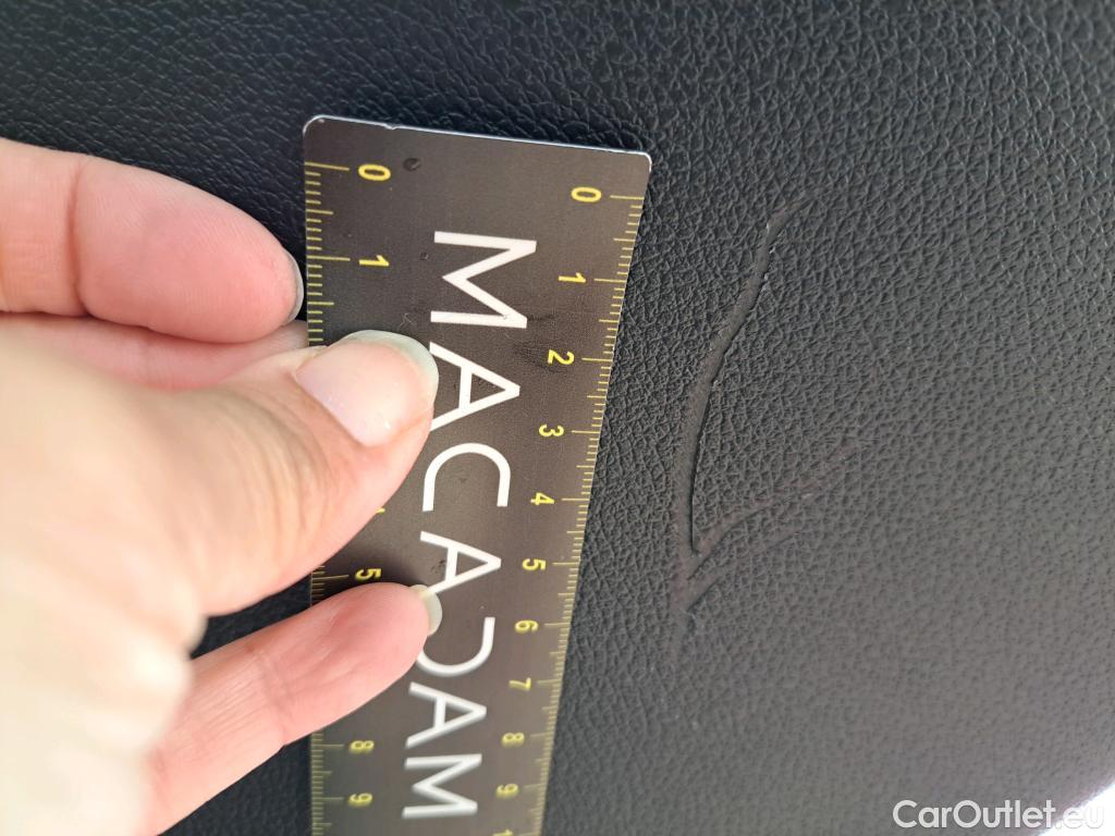  KIA  XCeed KIA  / 2019 / 5P / Crossover 1.6 GDI ISG ISG PHEV ACTIVE BUS DCT6 #19