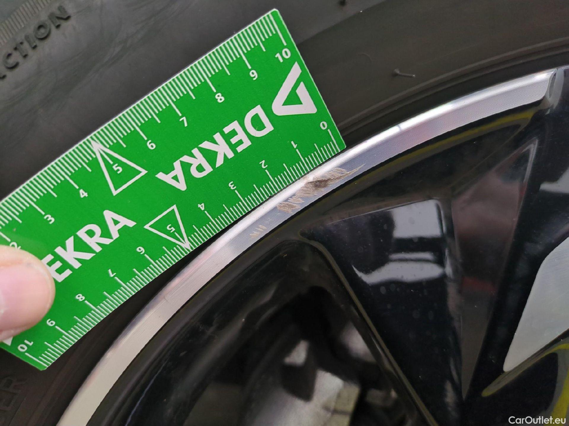  Nissan  Juke NISSAN  / 2019 / 5P / Crossover Hybrid 143 Business+ COMMITMENT DEAL LOT 700 #3