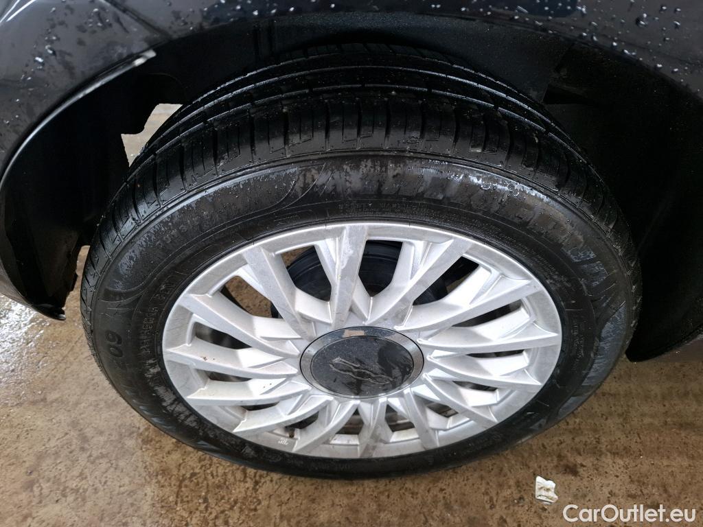  Fiat  500 FIAT  / 2015 / 3P / Berline 1.0 70ch BSG Dolcevita #33