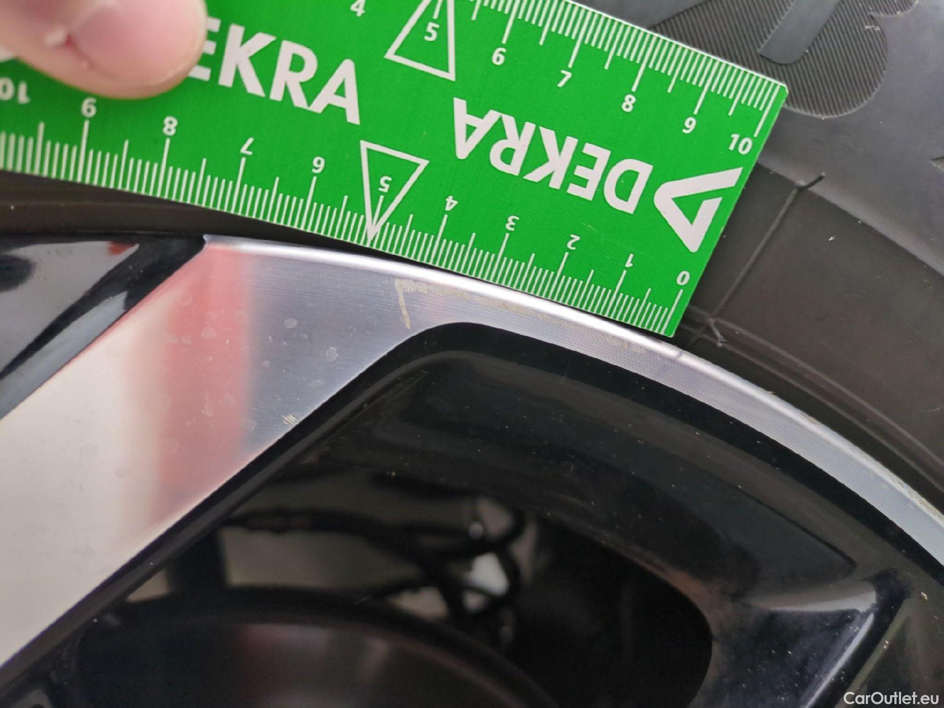  Nissan  Juke NISSAN  / 2019 / 5P / Crossover Hybrid 143 Business+ COMMITMENT DEAL LOT 700 #7