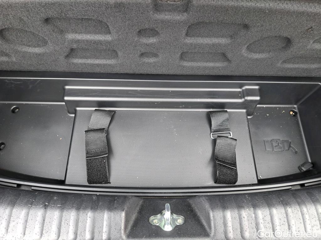  KIA  XCeed KIA  / 2019 / 5P / Crossover 1.6 GDI ISG ISG PHEV ACTIVE BUS DCT6 #2