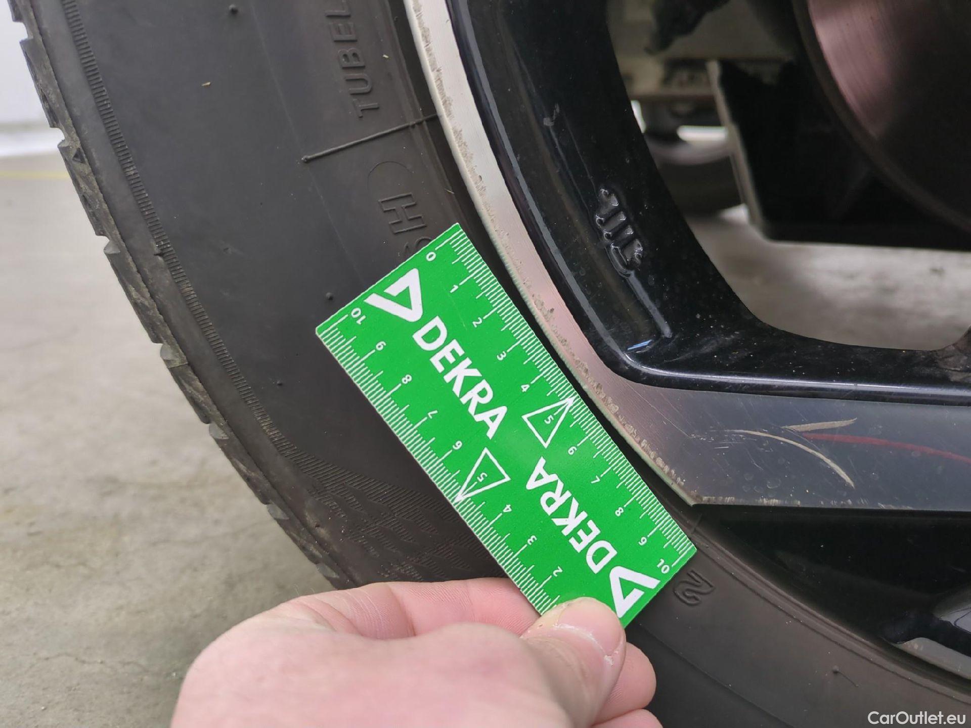  Nissan  Juke NISSAN  / 2019 / 5P / Crossover Hybrid 143 Business+ COMMITMENT DEAL LOT 700 #6