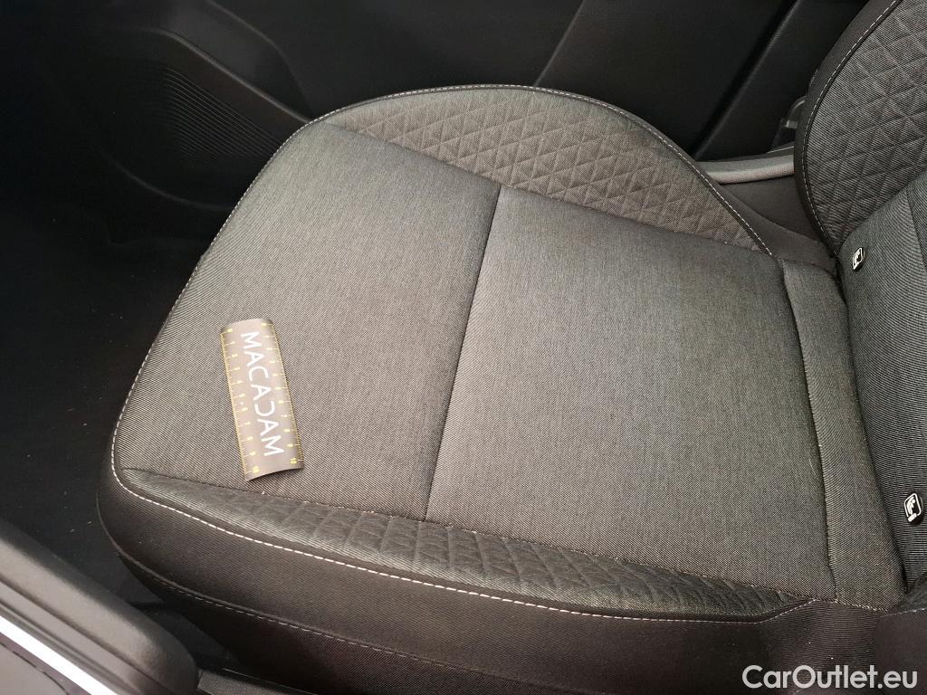  Renault  Captur RENAULT  / 2019 / 5P / SUV Business E-Tech hybride rechargeable 160 #49