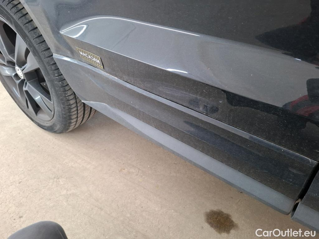  Skoda  Karoq SKODA  / 2017 / 5P / SUV 1.5 TSI 150ch ACT DSG7 Sportline #24