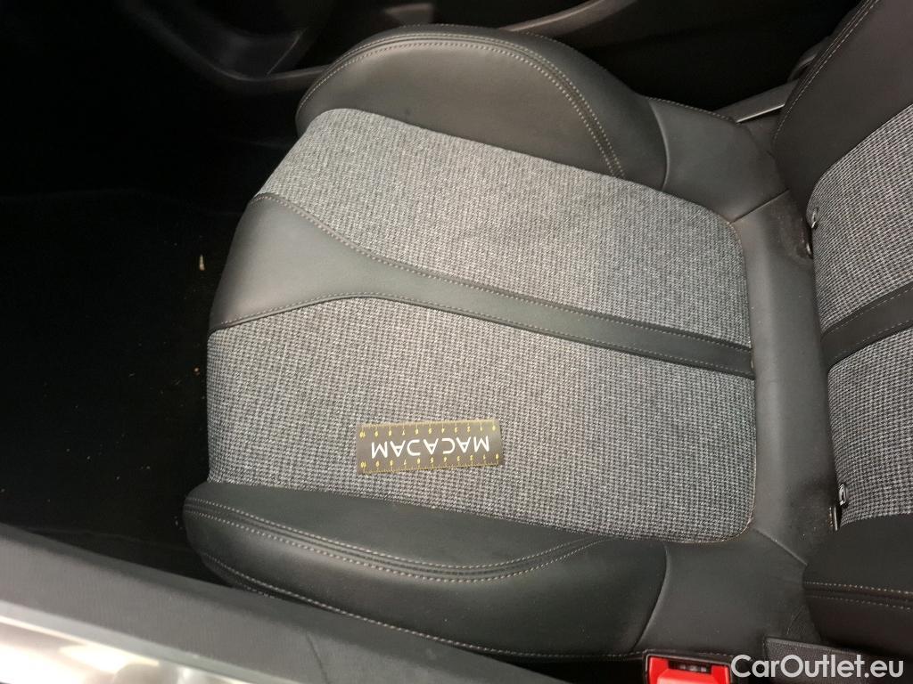  Peugeot  3008  Allure Business 1.5 HDi 130CV BVM6 E6d #40