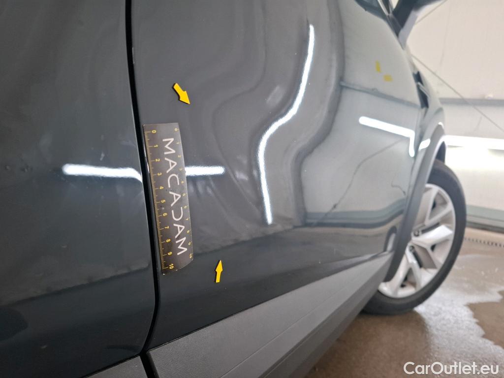  Renault  Captur RENAULT  / 2019 / 5P / SUV Business E-Tech hybride rechargeable 160 #14