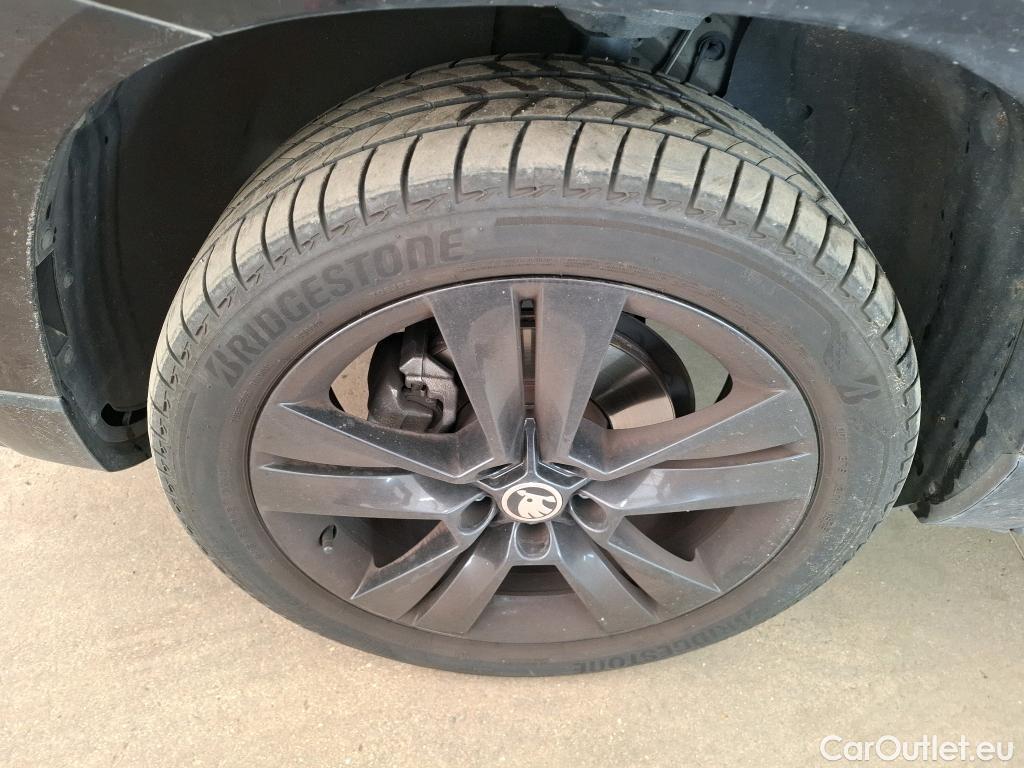  Skoda  Karoq SKODA  / 2017 / 5P / SUV 1.5 TSI 150ch ACT DSG7 Sportline #12