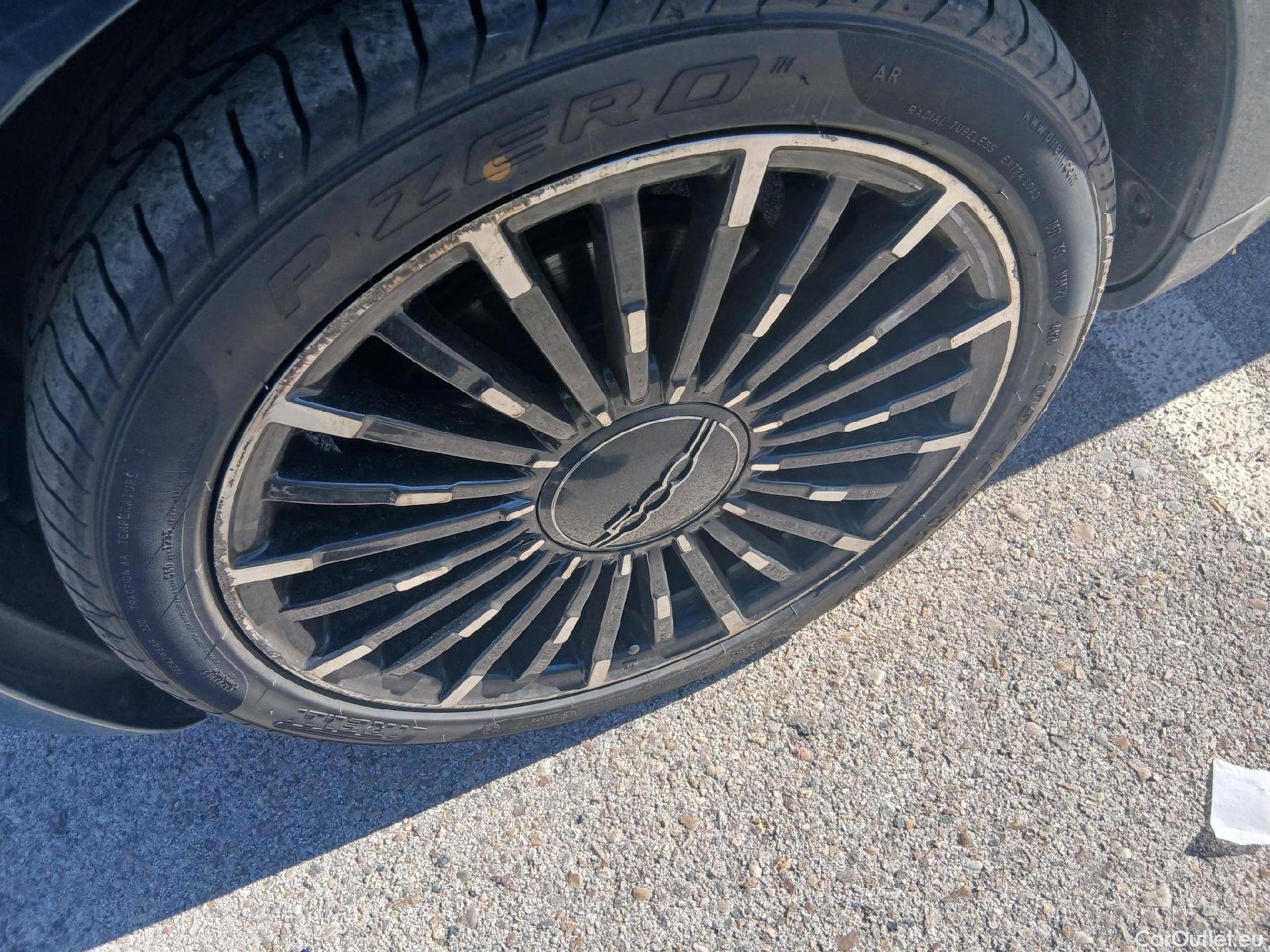  Fiat  500 FIAT  / 2020 / 3P / berlina con portón laPrima Hb 320km 85kW (118CV)(SL)(SP) #9