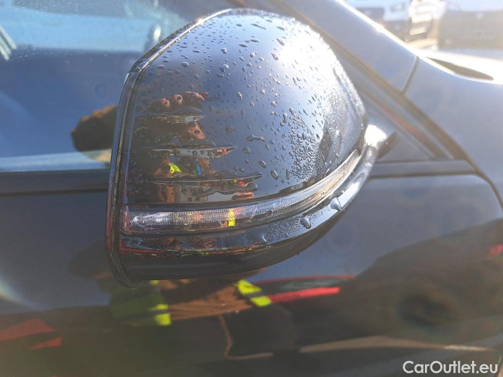  Bmw  Serie 1 BMW  / 2019 / 5P / berlina con portón 116d #48